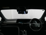 見通しのよいすっきりとした視界で、誰でも運転しやすいです。運転のしやすさは疲れにくさにも繋がりますよ♪