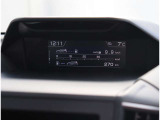 『1台』のお車に対して、3名体制で日々議論を重ね仕入れを行っております。