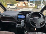 エスクァイア 2.0 Gi プレミアムパッケージ 