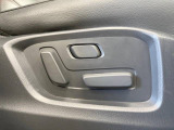 【パワーシート】スイッチ一つで簡単にシートの微調整が可能!電動だから力もいりません!快適なシートポジションにセットして、快適なドライブをお楽しみください。