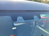 デュアルカメラブレーキサポート(DCBS) フロントガラス上部にあるセンサー部です。ステレオカメラで車両前方の状況を検知し各種制御を行います。衝突被害軽減ブレーキ・誤発進抑制機能・車線逸脱警報機能 等
