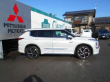 アウトランダー PHEV 2.4 P 4WD 