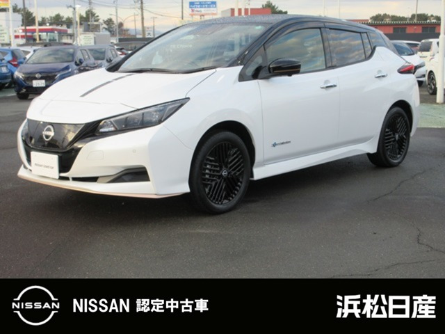 リーフ e+ X 90周年記念車 