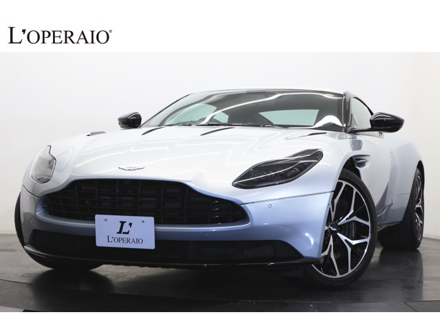 DB11 AMR 右H 20インチ鍛造ホイール Qキルティング