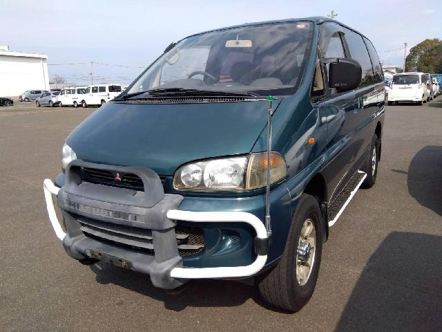 デリカスぺースギア 2.4 エクシードI ツインサンルーフ 4WD 