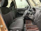 運転席と助手席の移動がスムーズにできます。
