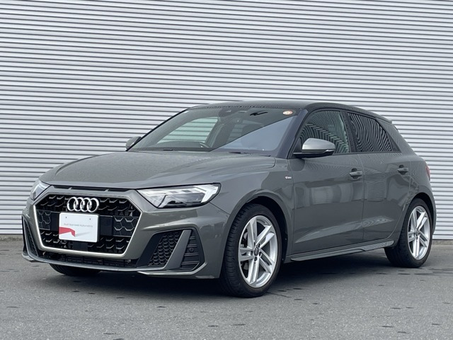 A1スポーツバック 25 TFSI Sライン 