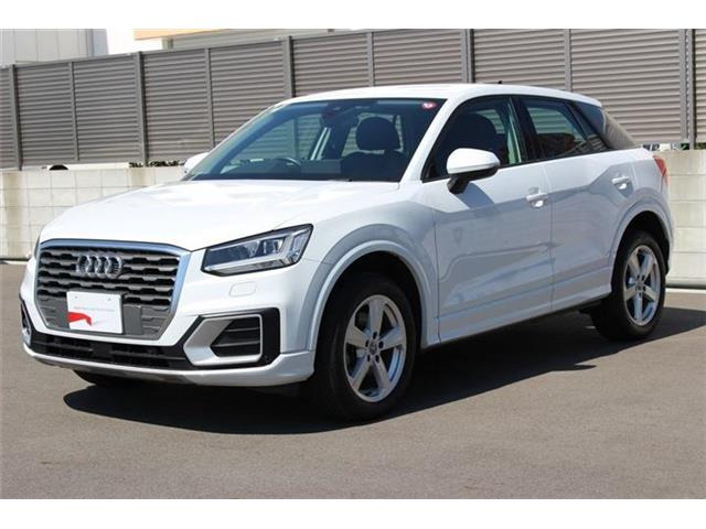 Q2 1.0 TFSI スポーツ 