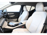 XC40 ウルトラ B4 AWD 4WD 