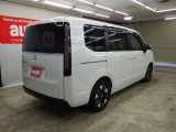 車内もキレイで嫌なニオイもありません。