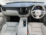 XC60 リチャージ アルティメット T6 AWD PHEV 4WD 