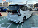 セレナ 2.0 ハイウェイスター V 