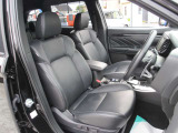 アウトランダーPHEV 2.4 オールブラックス エディション 4WD 