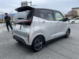スタイリッシュなリヤコンビネーションランプ