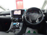 ヴェルファイア ハイブリッド 2.5 ZR E-Four 4WD 