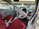 内装です☆納車前にクリーニングも実施致します☆
