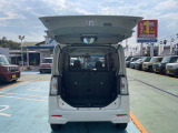 スズキフロンテ福山は新車・未使用車・中古車。各メーカー取り扱いしております。ご覧いただいているお車以外も多数掲載しておりますのでご覧下さい。