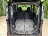 積み下ろしのしやすいデッキにはたっぷりと荷物を積み込んでいただけます。遊びから仕事まで、様々なシーンで頼れます♪