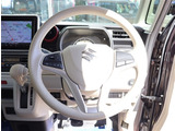 【車屋】として、長く車業界に従事した経験豊富なスタッフが多数在籍しております。