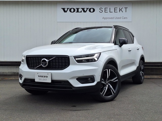 XC40 B4 AWD Rデザイン 4WD 
