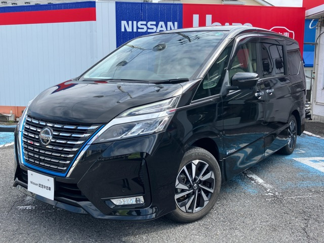 セレナ 1.2 e-POWER ハイウェイスター V 