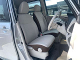県外から購入頂いても納車後はお近くの日産ディーラーで対応させて頂きます。