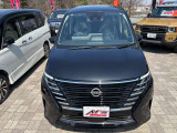セレナ 2.0 ハイウェイスター V 4WD 8人乗り プロパイロット BSM 全周囲カメラ