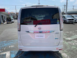 セレナ 2.0 ハイウェイスター S-HYBRID 
