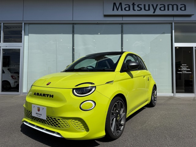 アバルト500eカブリオレ ツーリズモ 