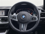 3シリーズセダン 320d Mスポーツ 4WD 本革シート
