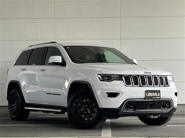 グランドチェロキー リミテッド 4WD 本革シート