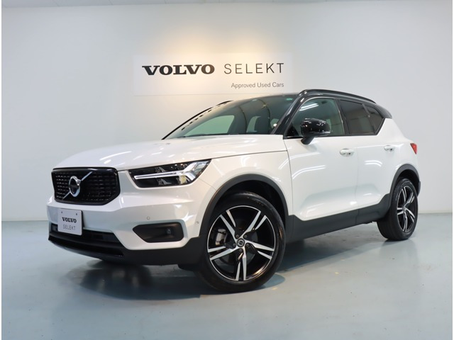XC40 B4 AWD Rデザイン 4WD 