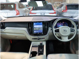 XC60 プラス B5 