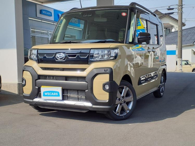 タント ファンクロス ターボ 4WD 