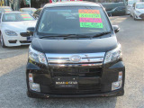 ●軽自動車からセダン、ミニバン、4WD、輸入車まで幅広く、約200台の在庫を揃えております!もちろん試乗も大歓迎です♪電話でローンの審査が出来ます!!【約10分】お気軽ご相談下さいTEL0078-6002-192831
