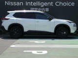 エクストレイル 1.5 X e-4ORCE 90周年記念車 4WD 