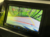 【バックカメラ】駐車時に後方がリアルタイム映像で確認できます。大型商業施設や立体駐車場での駐車時や、夜間のバック時に大活躍!運転スキルに関わらず、今や必須となった装備のひとつです!