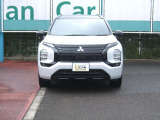 アウトランダー PHEV 2.4 ブラック エディション 4WD 