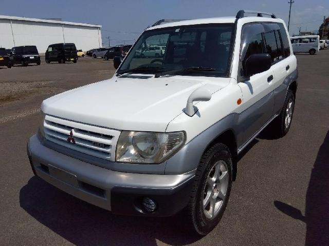 パジェロイオ 1.8 ZR 4WD 