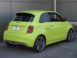 アバルト500e ツーリズモ 