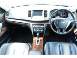 すっきりとしたダッシュボード回り!フロントビューの視界も良くて運転しやすいですよ♪