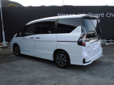 セレナ 2.0 ハイウェイスター V 