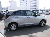 フィット 1.3 ベーシック 4WD 