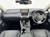 NX 300h ブラック シークエンス