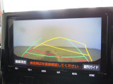駐車も安心のガイドライン付きバックモニターです。
