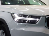 XC40 B4 AWD モメンタム 4WD 