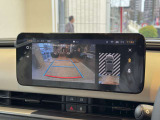 バックカメラにはガイドラインが表示されるので、まっすぐの駐車も楽々です!