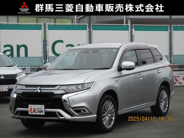 アウトランダーPHEV 2.4 G プラスパッケージ 4WD 