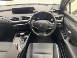 UX 250h バージョンL 本革シート サンルーフ