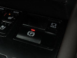 【電動パーキングブレーキ】パーキングブレーキを指先だけで操作可能です!力の弱い人にも安心してブレーキをかけていただけます!
